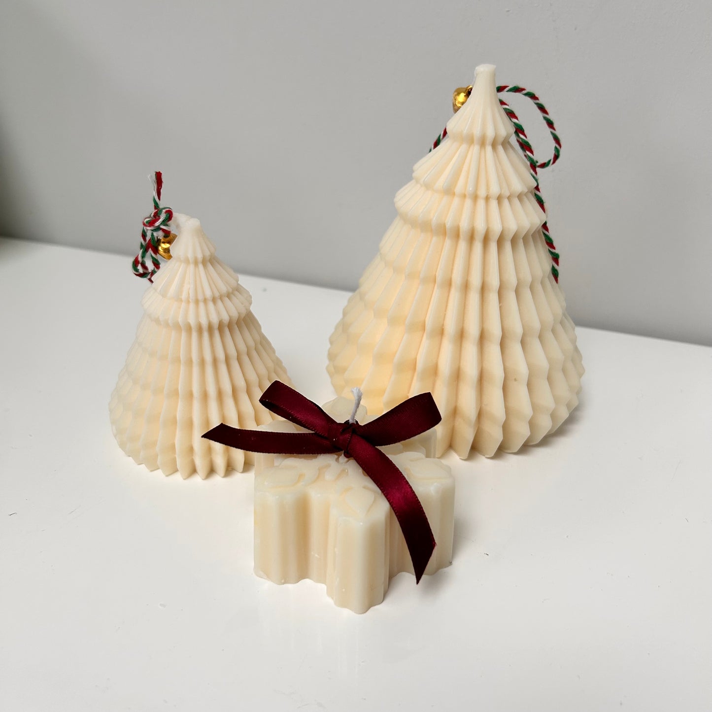 Soy Wax Christmas Tree Candle - Large (15x11cm)