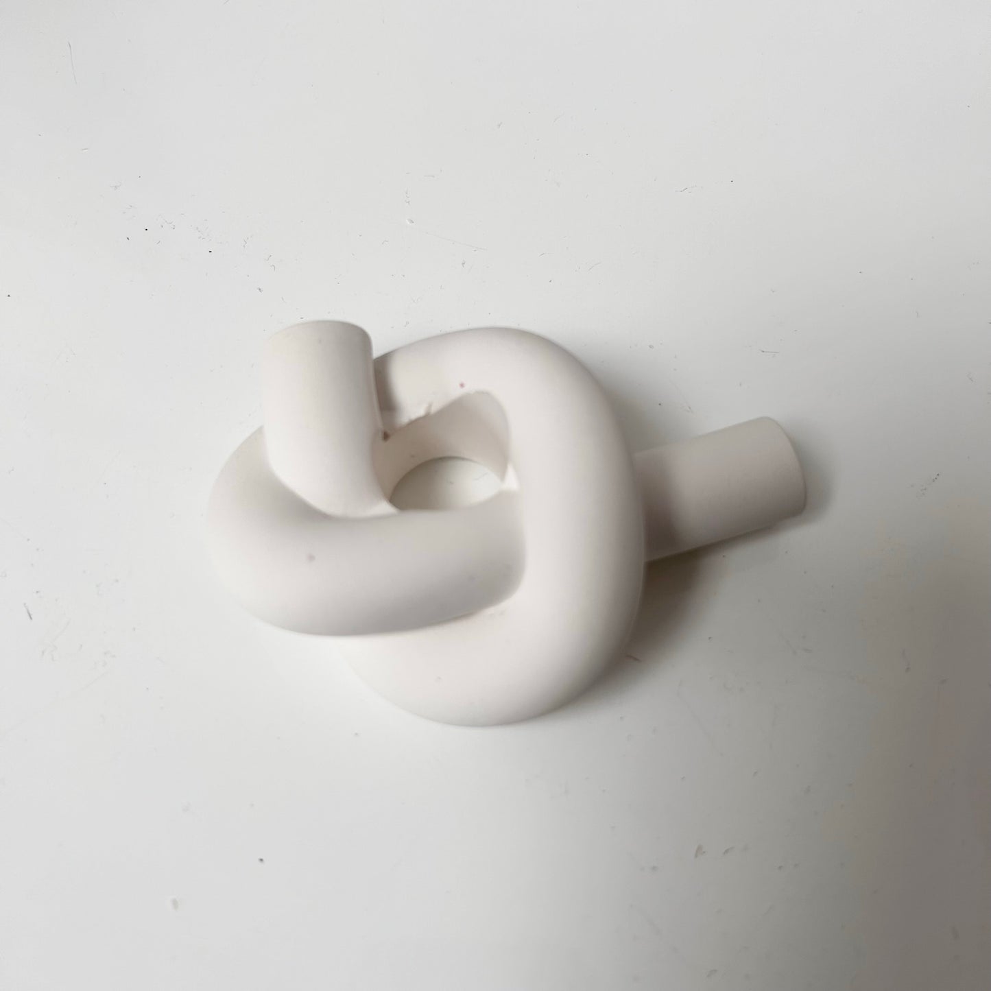 Knot Candlestick Holder - White